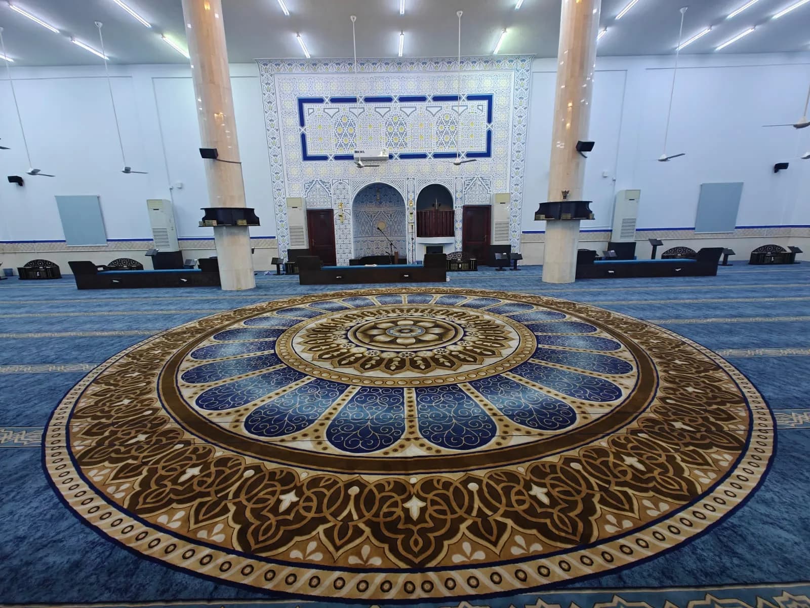 Mihrab der Moschee gegenüber